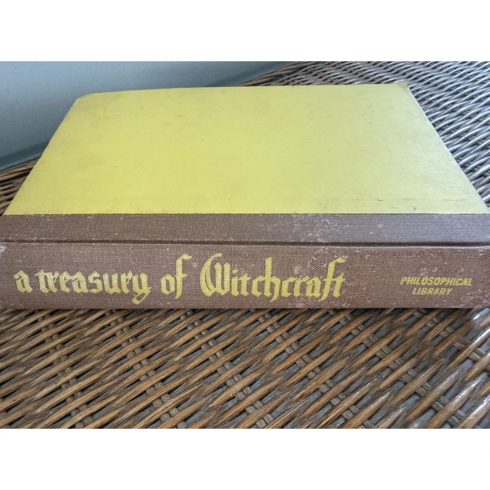 A Treasury of Witchcraft - Wedeck OCCULT MAGIC DEMONOLOGY SATANISM 1961 HC
